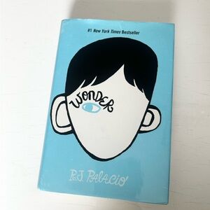 Wonder by R.J. Palacio Hardcover Chapter Book
